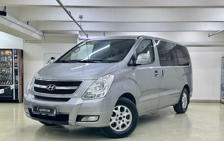 Hyundai Grand Starex Grand Starex I рестайлинг 2, 2011 год, 1 550 000 рублей, 1 фотография