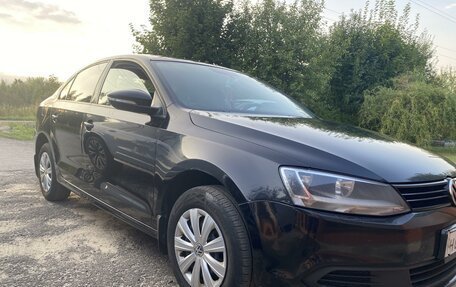 Volkswagen Jetta VI, 2013 год, 1 050 000 рублей, 1 фотография