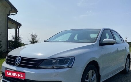 Volkswagen Jetta VI, 2016 год, 1 600 000 рублей, 4 фотография