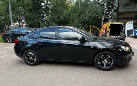 Chevrolet Cruze II, 2011 год, 800 000 рублей, 2 фотография