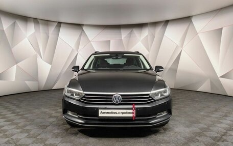 Volkswagen Passat B8 рестайлинг, 2017 год, 1 665 050 рублей, 6 фотография