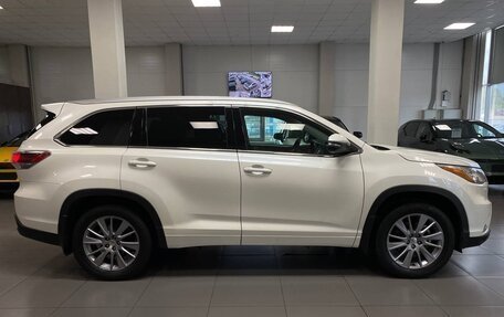 Toyota Highlander III, 2014 год, 3 500 000 рублей, 6 фотография