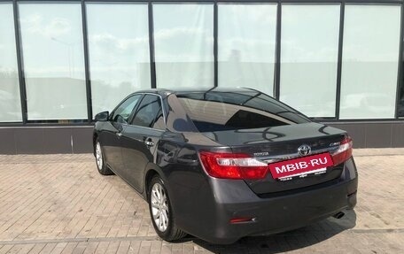 Toyota Camry, 2012 год, 1 730 000 рублей, 3 фотография