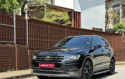 Volkswagen Tiguan II, 2020 год, 1 820 000 рублей, 1 фотография