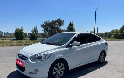 Hyundai Solaris II рестайлинг, 2013 год, 850 000 рублей, 1 фотография