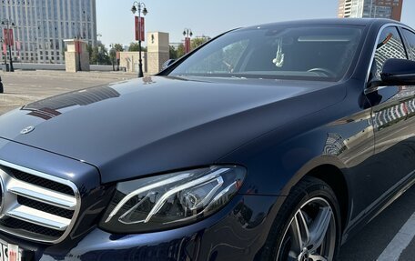 Mercedes-Benz E-Класс, 2018 год, 4 400 000 рублей, 1 фотография