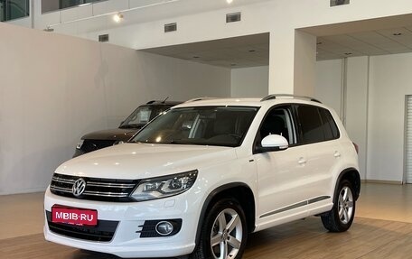 Volkswagen Tiguan I, 2016 год, 1 780 000 рублей, 1 фотография