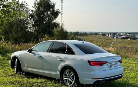 Audi A4, 2018 год, 3 050 000 рублей, 5 фотография