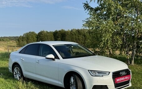 Audi A4, 2018 год, 3 050 000 рублей, 2 фотография