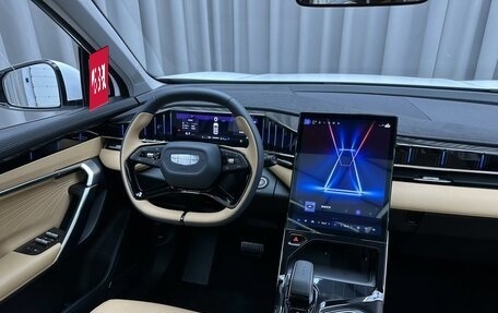 Geely Atlas, 2023 год, 2 700 000 рублей, 8 фотография