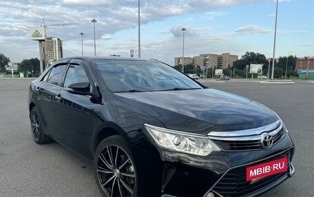 Toyota Camry, 2015 год, 2 000 000 рублей, 2 фотография