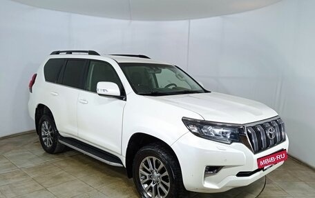 Toyota Land Cruiser Prado 150 рестайлинг 2, 2017 год, 4 500 000 рублей, 3 фотография