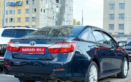 Toyota Camry, 2012 год, 1 550 000 рублей, 6 фотография