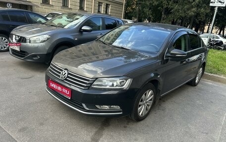 Volkswagen Passat B7, 2012 год, 1 100 000 рублей, 1 фотография