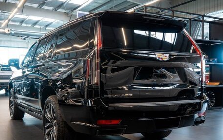 Cadillac Escalade V, 2024 год, 22 215 728 рублей, 4 фотография