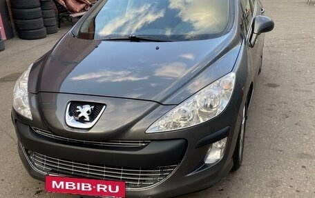 Peugeot 308 II, 2011 год, 630 000 рублей, 2 фотография