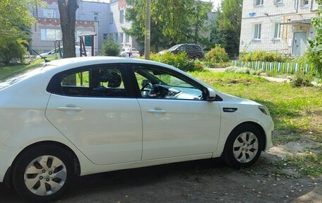 KIA Rio III рестайлинг, 2013 год, 700 000 рублей, 5 фотография