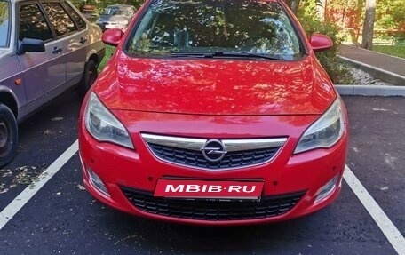 Opel Astra J, 2012 год, 950 000 рублей, 2 фотография