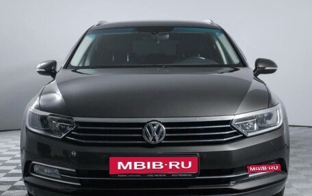 Volkswagen Passat B8 рестайлинг, 2017 год, 2 099 000 рублей, 2 фотография