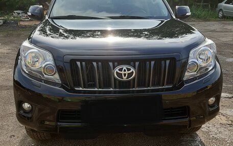 Toyota Land Cruiser Prado 150 рестайлинг 2, 2011 год, 4 000 000 рублей, 3 фотография