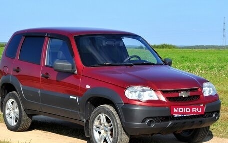 Chevrolet Niva I рестайлинг, 2012 год, 600 000 рублей, 7 фотография