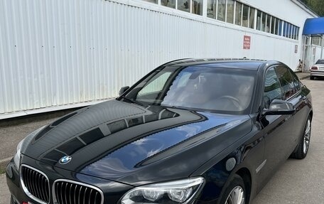 BMW 7 серия, 2012 год, 2 740 000 рублей, 4 фотография