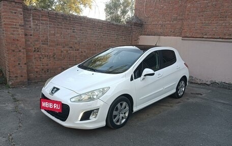 Peugeot 308 II, 2011 год, 630 000 рублей, 2 фотография