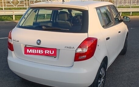 Skoda Fabia II, 2013 год, 685 000 рублей, 5 фотография