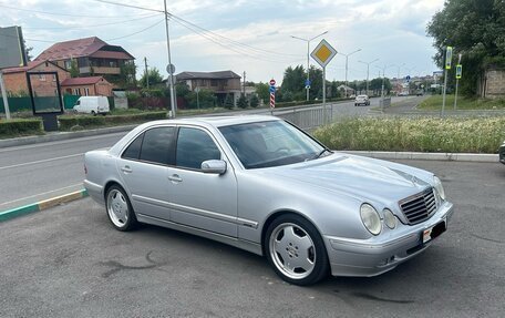 Mercedes-Benz E-Класс, 2002 год, 750 000 рублей, 1 фотография