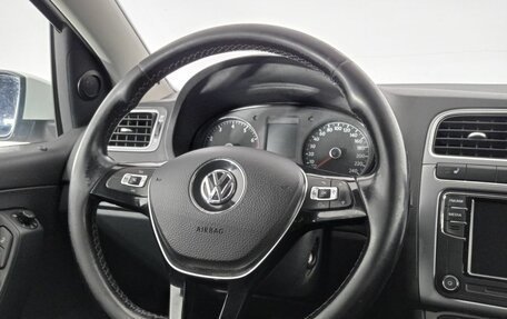 Volkswagen Polo VI (EU Market), 2016 год, 940 000 рублей, 9 фотография