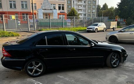 Mercedes-Benz C-Класс, 2004 год, 590 000 рублей, 2 фотография