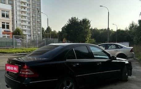 Mercedes-Benz C-Класс, 2004 год, 590 000 рублей, 4 фотография