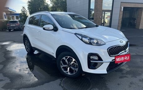 KIA Sportage IV рестайлинг, 2018 год, 2 440 000 рублей, 2 фотография