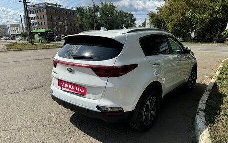 KIA Sportage IV рестайлинг, 2018 год, 2 440 000 рублей, 3 фотография