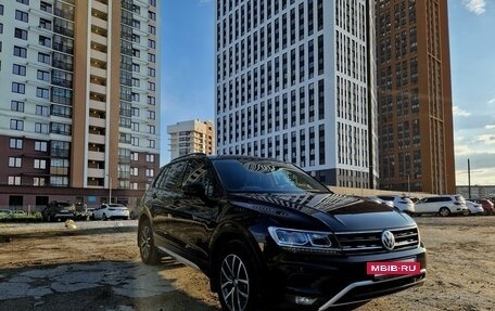 Volkswagen Tiguan II, 2018 год, 2 752 000 рублей, 5 фотография