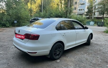 Volkswagen Jetta VI, 2013 год, 920 000 рублей, 3 фотография