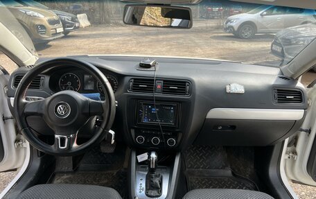 Volkswagen Jetta VI, 2013 год, 920 000 рублей, 6 фотография