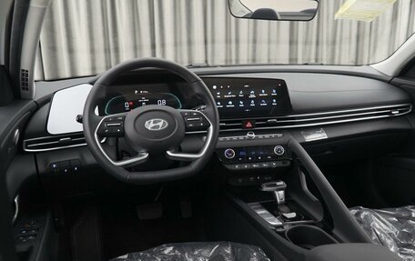 Hyundai Elantra, 2024 год, 2 450 000 рублей, 6 фотография