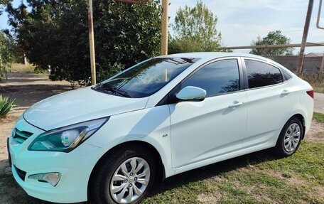 Hyundai Solaris II рестайлинг, 2014 год, 1 420 000 рублей, 3 фотография