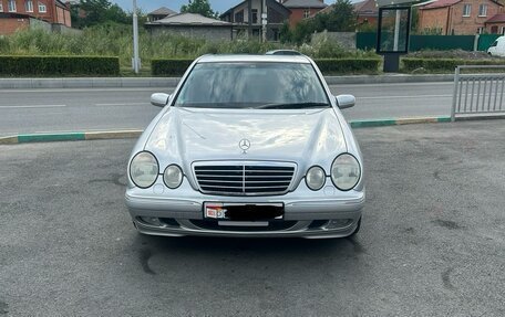 Mercedes-Benz E-Класс, 2002 год, 750 000 рублей, 3 фотография