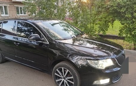 Skoda Superb III рестайлинг, 2010 год, 870 000 рублей, 14 фотография