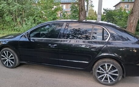 Skoda Superb III рестайлинг, 2010 год, 870 000 рублей, 10 фотография