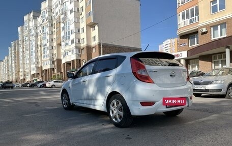 Hyundai Solaris II рестайлинг, 2013 год, 800 000 рублей, 6 фотография