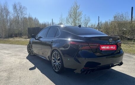 Toyota Camry, 2019 год, 3 600 000 рублей, 2 фотография