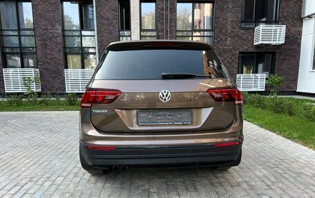 Volkswagen Tiguan II, 2018 год, 2 549 000 рублей, 9 фотография