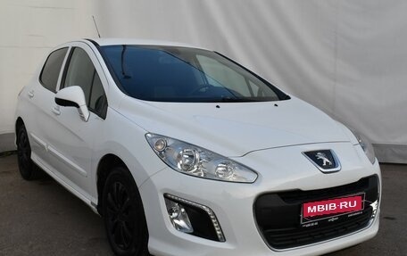 Peugeot 308 II, 2011 год, 649 000 рублей, 3 фотография