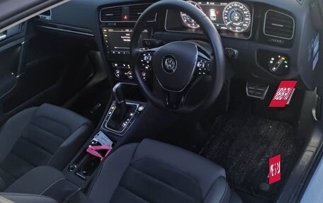 Volkswagen Golf VII, 2018 год, 2 300 000 рублей, 4 фотография