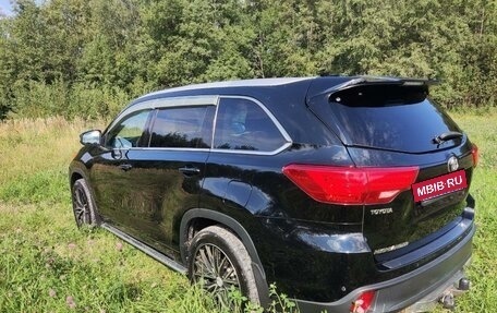 Toyota Highlander III, 2014 год, 2 980 000 рублей, 5 фотография