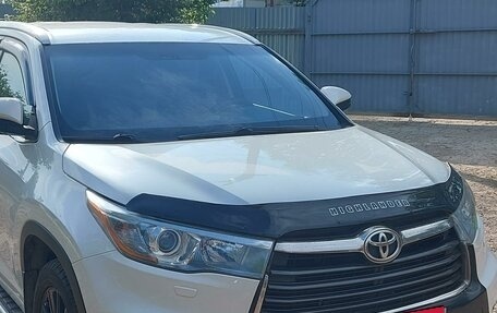 Toyota Highlander III, 2014 год, 3 250 000 рублей, 2 фотография