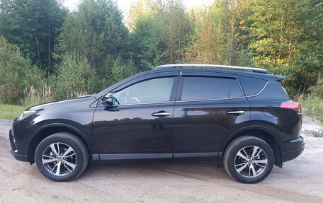 Toyota RAV4, 2015 год, 2 700 000 рублей, 4 фотография